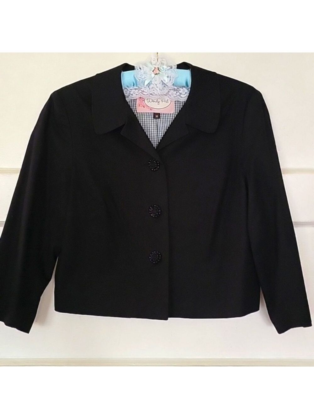 Wendy Hil 90s Black Cropped 3/4 Sleeve Jacket w/ Gingham Lining & Floral Buttons